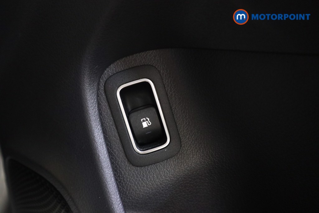 Mercedes-Benz CLA Amg Line Automatic Petrol Plug-In Hybrid Coupe - Stock Number (1596265) - 11th supplementary image