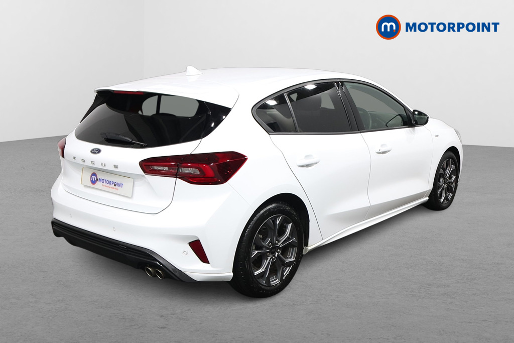 Ford Focus St-Line Manual Petrol Hatchback - Stock Number (1596379) - Drivers side rear corner