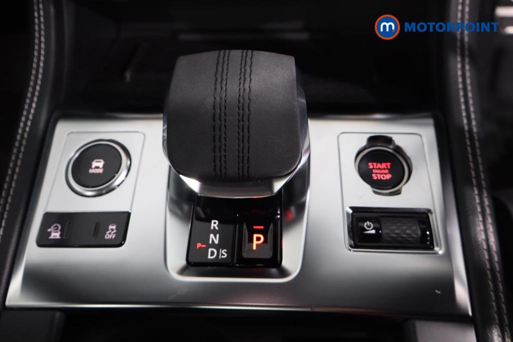 Jaguar F-Pace R-Dynamic Hse Black Automatic Petrol SUV - Stock Number (1596452) - 4th supplementary image