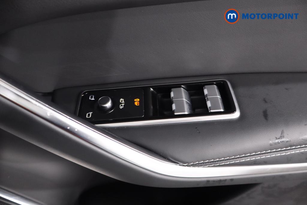 Jaguar F-Pace R-Dynamic Hse Black Automatic Petrol SUV - Stock Number (1596452) - 8th supplementary image