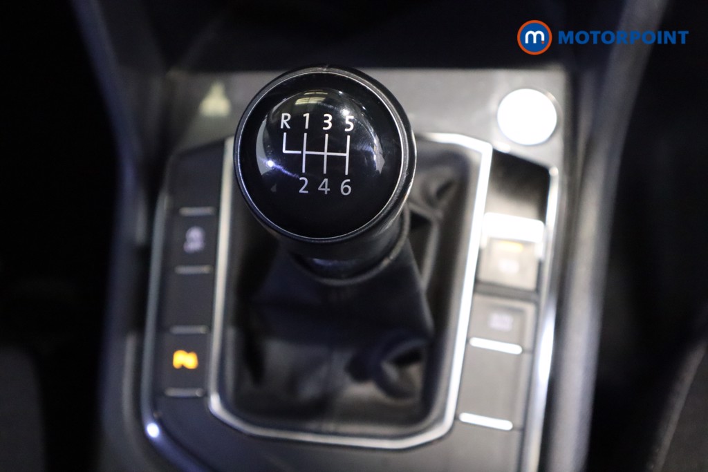 Volkswagen Tiguan Allspace SEL Manual Diesel SUV - Stock Number (1596868) - 5th supplementary image