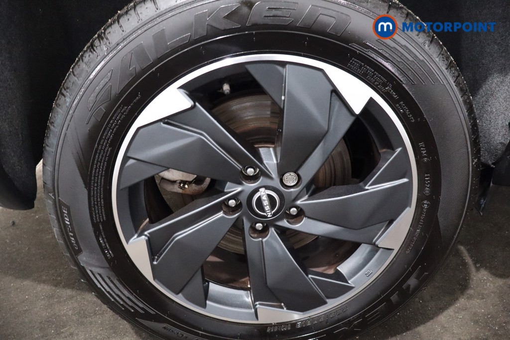 Nissan X-Trail N-Connecta Automatic Petrol-Electric Hybrid SUV - Stock Number (1596909) - 9th supplementary image