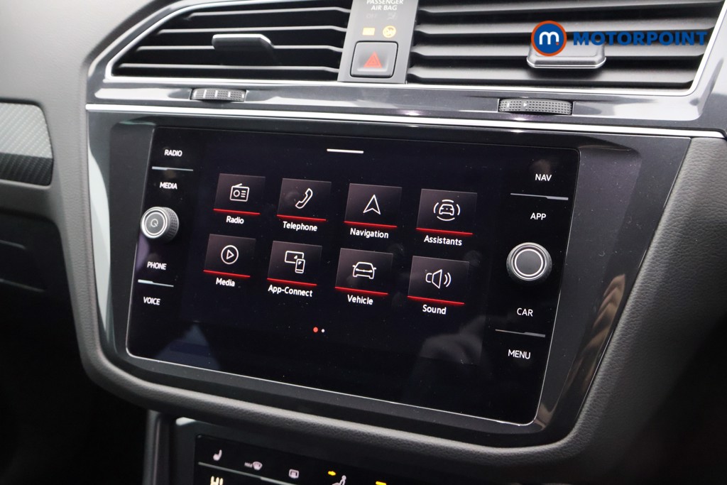 Volkswagen Tiguan R-Line Automatic Petrol SUV - Stock Number (1597683) - 5th supplementary image