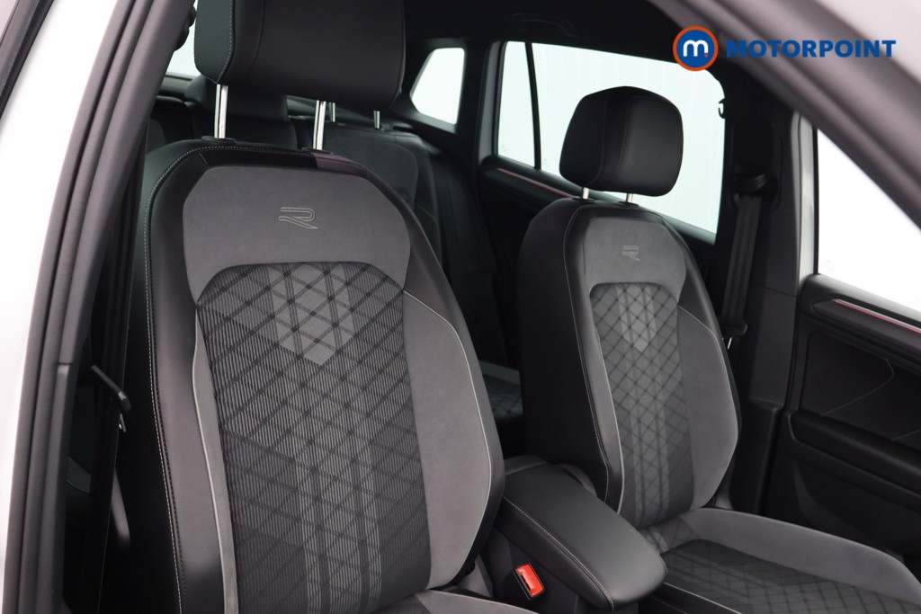 Volkswagen Tiguan R-Line Automatic Petrol SUV - Stock Number (1597683) - 12th supplementary image