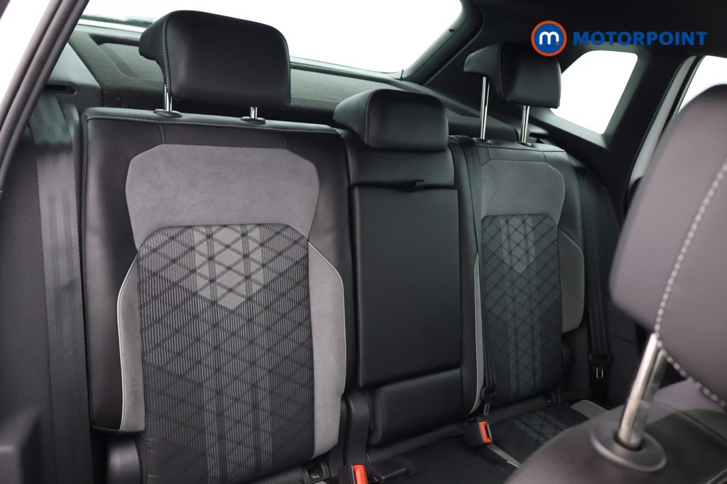 Volkswagen Tiguan R-Line Automatic Petrol SUV - Stock Number (1597683) - 13th supplementary image