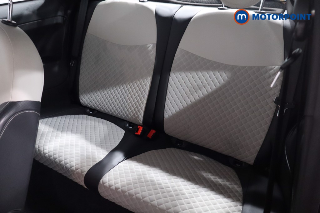 Fiat 500 Dolcevita Manual Petrol Hatchback - Stock Number (1597705) - 5th supplementary image