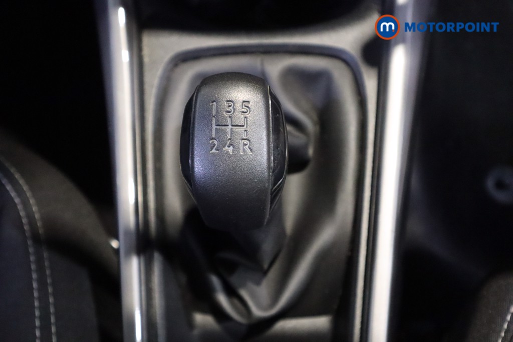 Peugeot 2008 Active Manual Petrol SUV - Stock Number (1597735) - 5th supplementary image