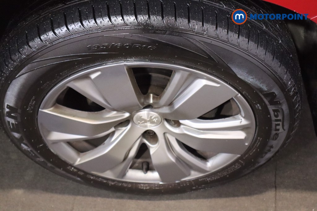 Peugeot 2008 Active Manual Petrol SUV - Stock Number (1597735) - 11th supplementary image