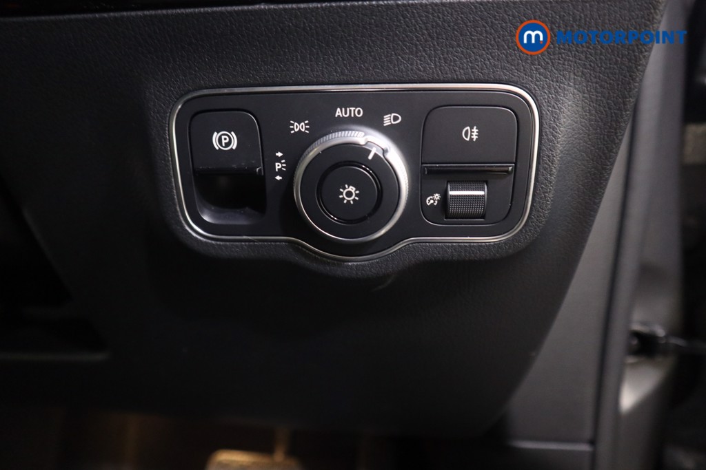 Mercedes-Benz GLA Sport Automatic Petrol SUV - Stock Number (1597838) - 11th supplementary image