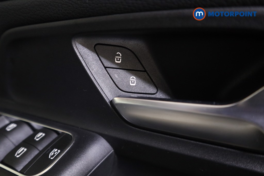 Mercedes-Benz GLA Sport Automatic Petrol SUV - Stock Number (1597838) - 14th supplementary image