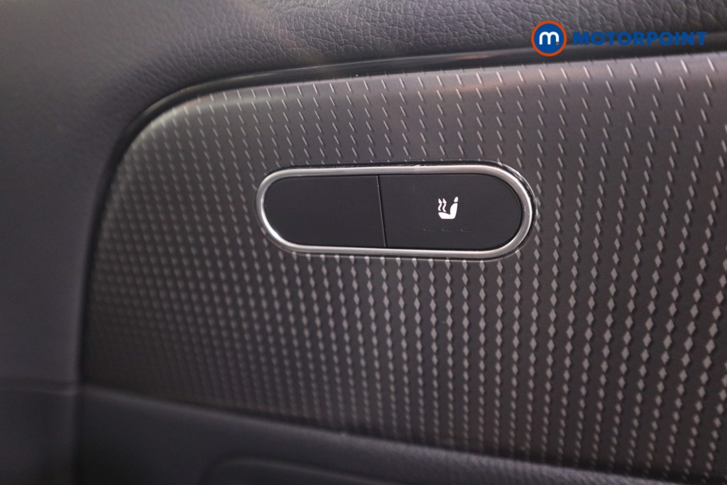 Mercedes-Benz GLA Sport Automatic Petrol SUV - Stock Number (1597838) - 15th supplementary image