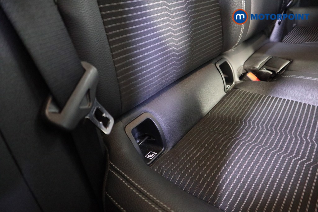 Mercedes-Benz GLA Sport Automatic Petrol SUV - Stock Number (1597838) - 19th supplementary image