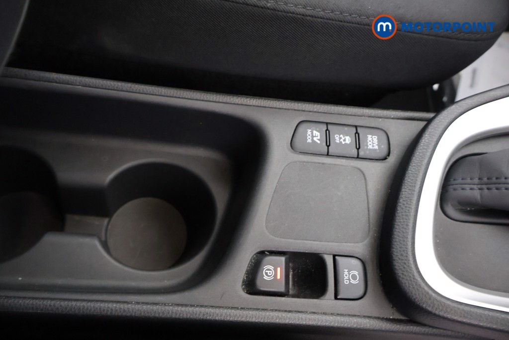 Toyota Yaris Cross Icon Automatic Petrol-Electric Hybrid Estate - Stock Number (1598002) - 8th supplementary image