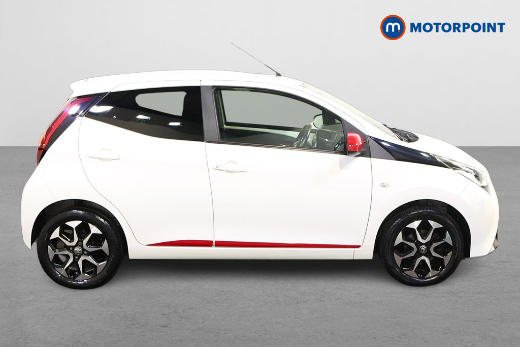 Toyota Aygo X-Trend Manual Petrol Hatchback - Stock Number (1598041) - Drivers side