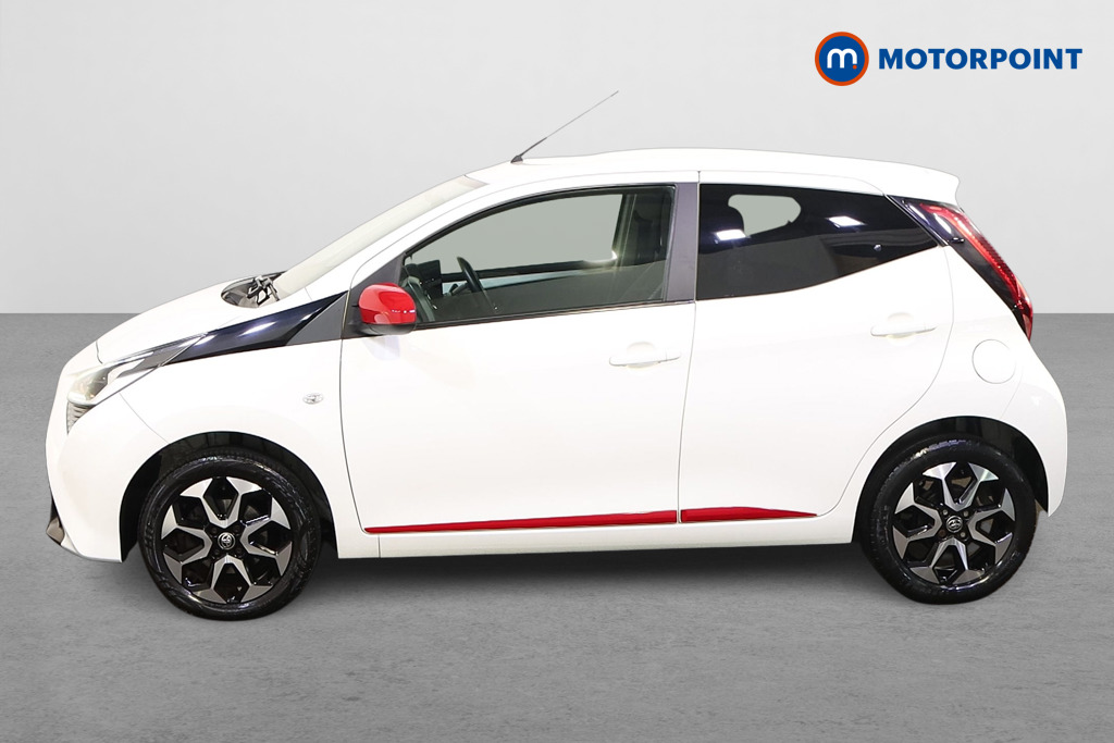 Toyota Aygo X-Trend Manual Petrol Hatchback - Stock Number (1598041) - Passenger side