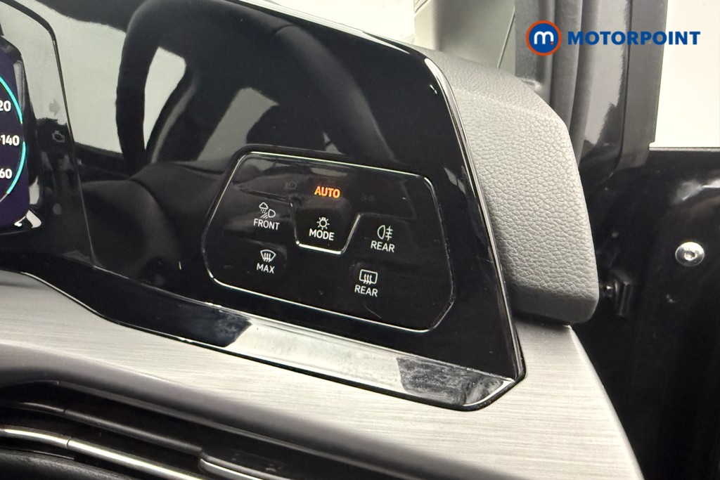 Volkswagen Golf Style Edition Manual Petrol Hatchback - Stock Number (1598132) - 14th supplementary image