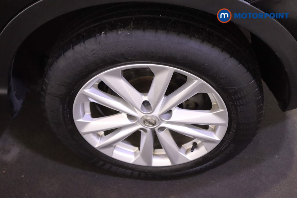 Nissan Qashqai Acenta Manual Diesel SUV - Stock Number (1598282) - 9th supplementary image