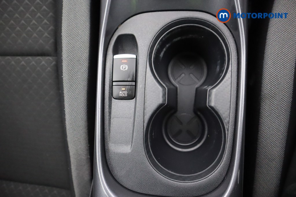 Nissan Juke N-Connecta Manual Petrol SUV - Stock Number (1598338) - 18th supplementary image