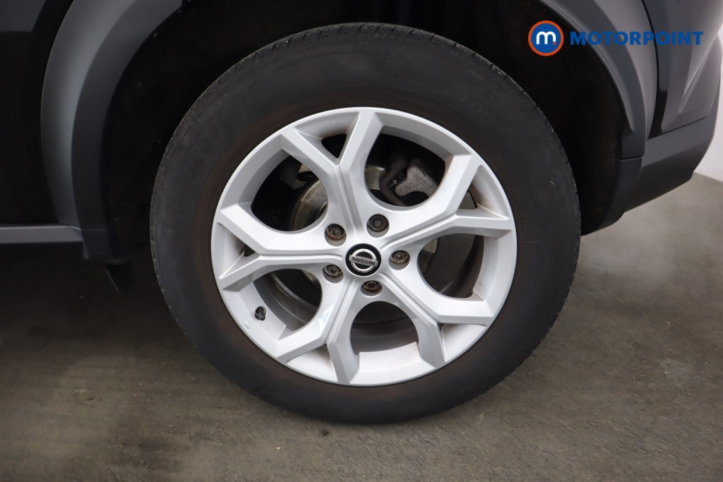 Nissan Juke N-Connecta Manual Petrol SUV - Stock Number (1598338) - 37th supplementary image
