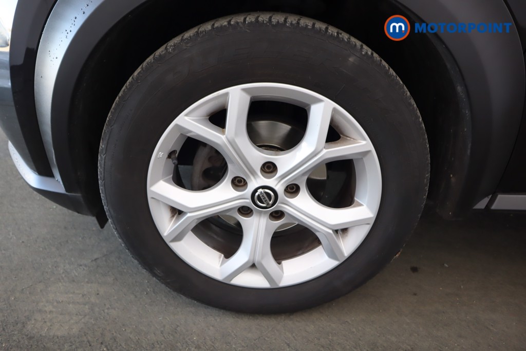 Nissan Juke N-Connecta Manual Petrol SUV - Stock Number (1598338) - 38th supplementary image