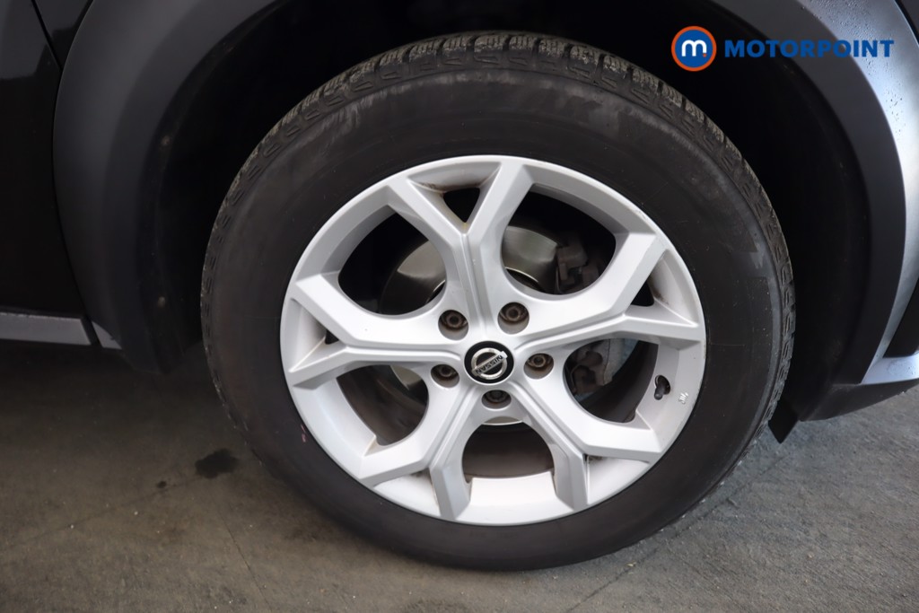 Nissan Juke N-Connecta Manual Petrol SUV - Stock Number (1598338) - 39th supplementary image