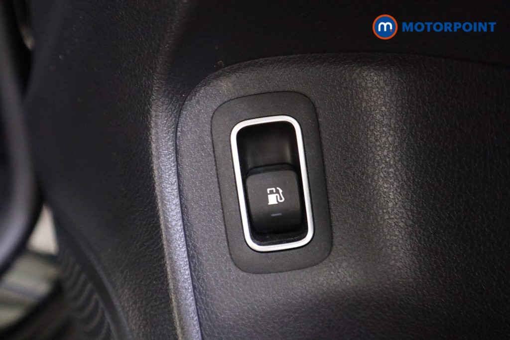 Mercedes-Benz A Class Amg Line Premium Plus Night Edition Automatic Petrol Plug-In Hybrid Hatchback - Stock Number (1598523) - 13th supplementary image