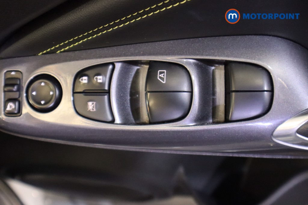 Nissan Juke Kiiro Automatic Petrol SUV - Stock Number (1598648) - 15th supplementary image