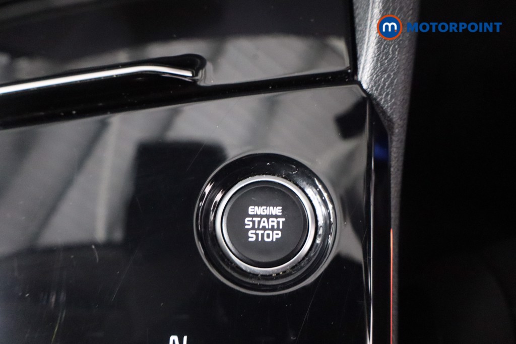 KIA Sportage 4 Automatic Petrol-Electric Hybrid SUV - Stock Number (1598712) - 13th supplementary image