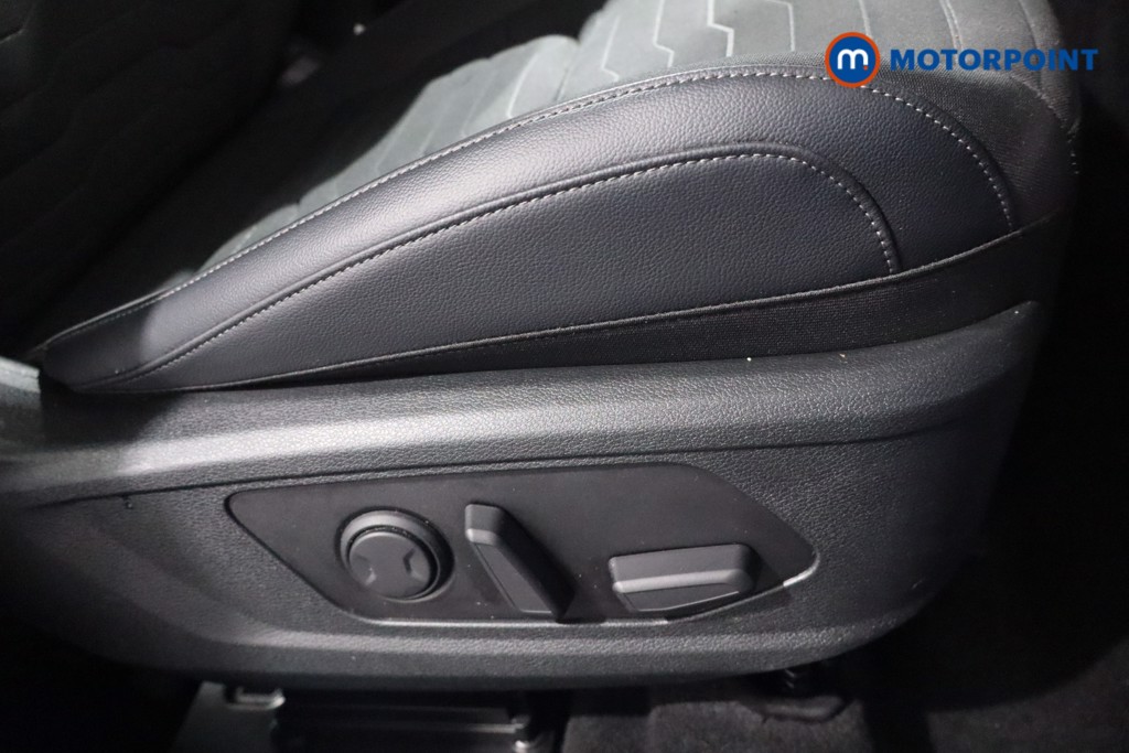 KIA Sportage 4 Automatic Petrol-Electric Hybrid SUV - Stock Number (1598712) - 24th supplementary image