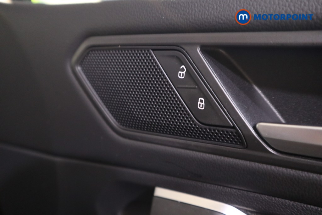 Volkswagen Tiguan Allspace Life Automatic Petrol SUV - Stock Number (1598772) - 12th supplementary image