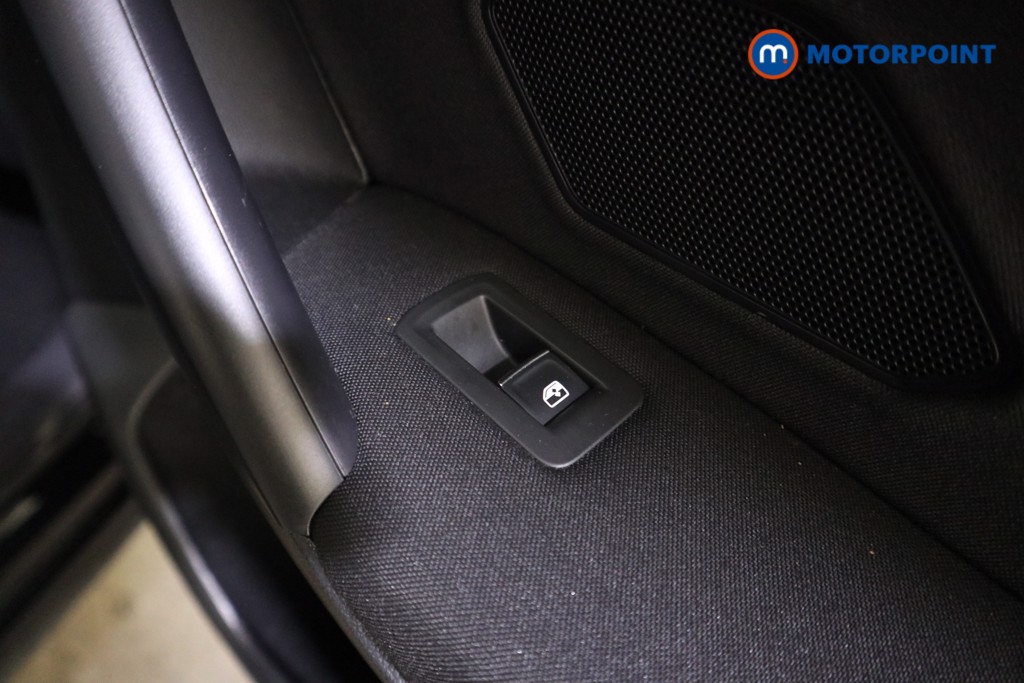 Volkswagen Tiguan Allspace Life Automatic Petrol SUV - Stock Number (1598772) - 18th supplementary image