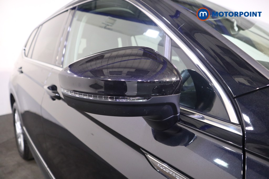 Volkswagen Tiguan Allspace Life Automatic Petrol SUV - Stock Number (1598772) - 32nd supplementary image