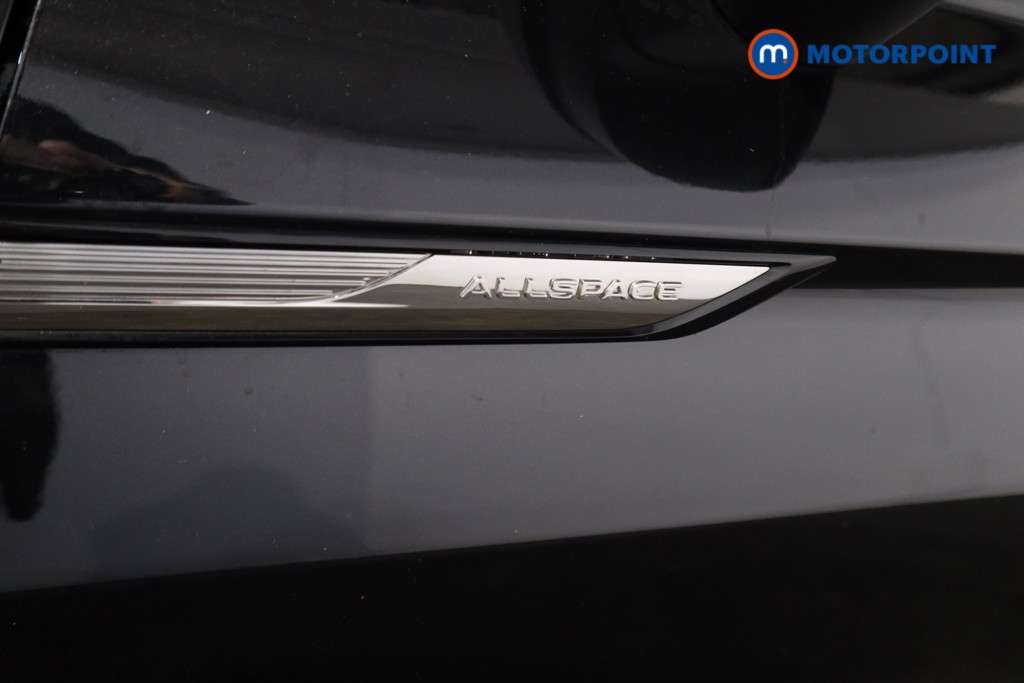 Volkswagen Tiguan Allspace Life Automatic Petrol SUV - Stock Number (1598772) - 34th supplementary image