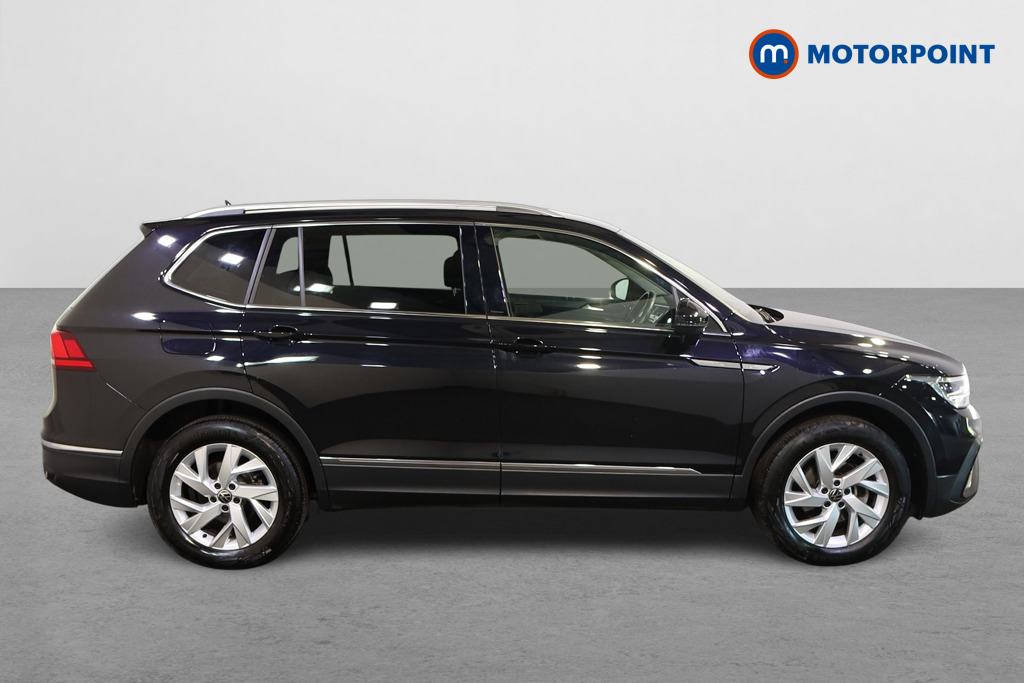 Volkswagen Tiguan Allspace Life Automatic Petrol SUV - Stock Number (1598772) - Drivers side