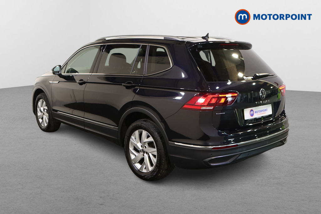 Volkswagen Tiguan Allspace Life Automatic Petrol SUV - Stock Number (1598772) - Passenger side rear corner