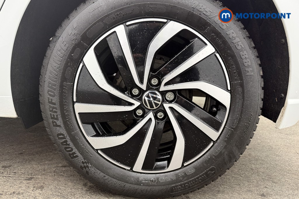 Volkswagen Polo Life Manual Petrol Hatchback - Stock Number (1598796) - 2nd supplementary image