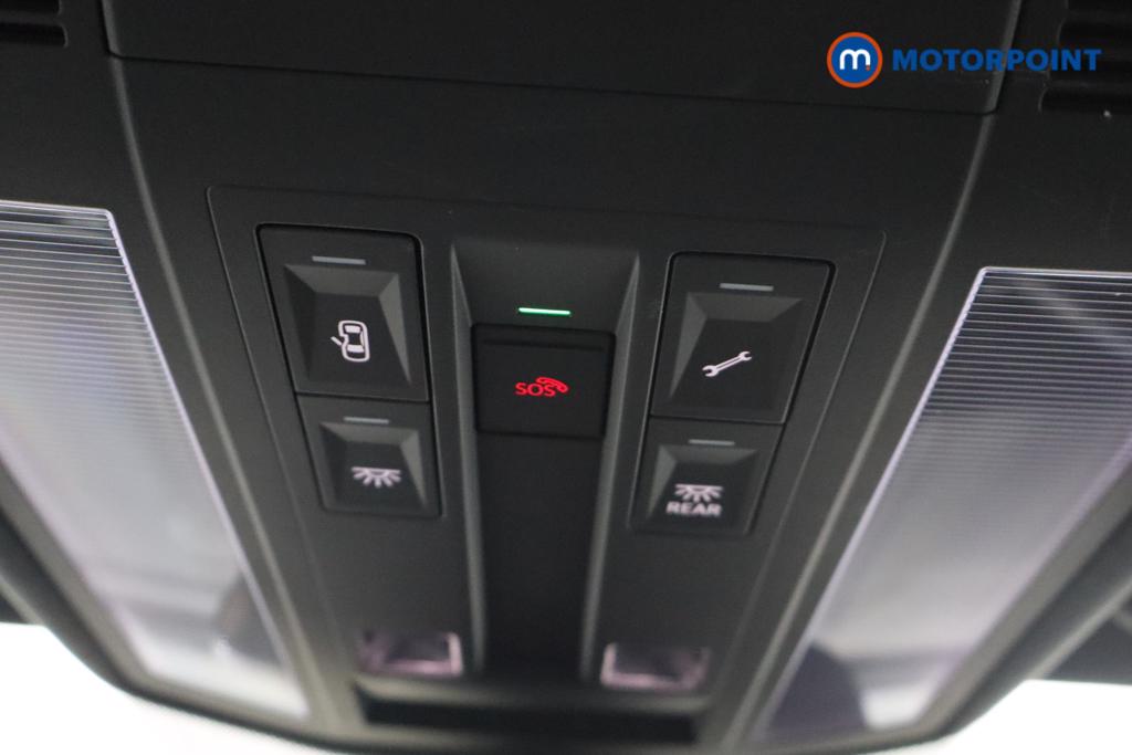 Volkswagen Touareg R-Line Tech Automatic Petrol SUV - Stock Number (1598939) - 12th supplementary image