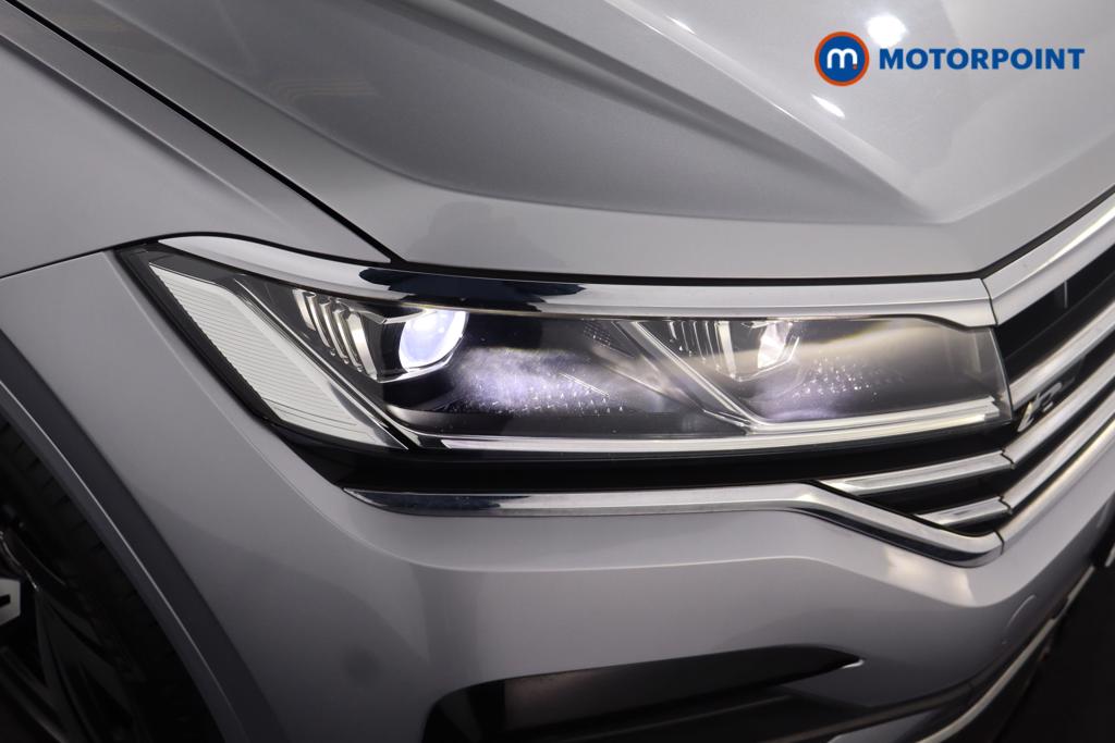Volkswagen Touareg R-Line Tech Automatic Petrol SUV - Stock Number (1598939) - 16th supplementary image