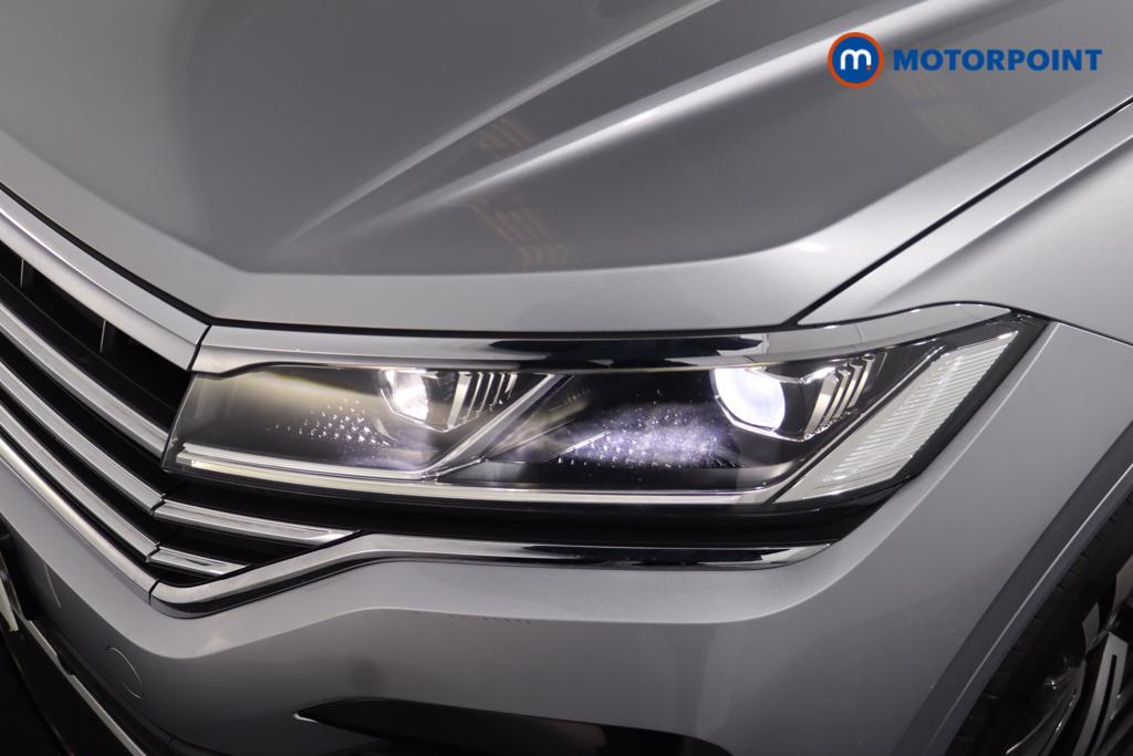 Volkswagen Touareg R-Line Tech Automatic Petrol SUV - Stock Number (1598939) - 17th supplementary image