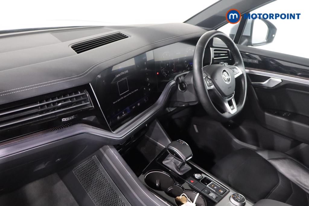 Volkswagen Touareg R-Line Tech Automatic Petrol SUV - Stock Number (1598939) - 19th supplementary image