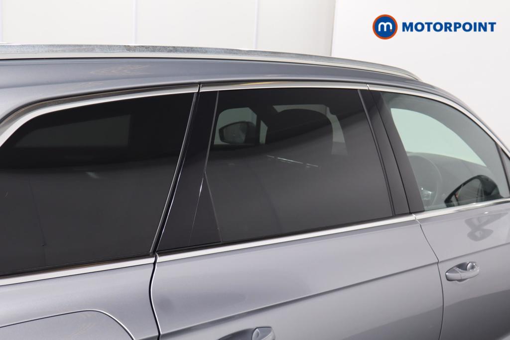 Volkswagen Touareg R-Line Tech Automatic Petrol SUV - Stock Number (1598939) - 29th supplementary image