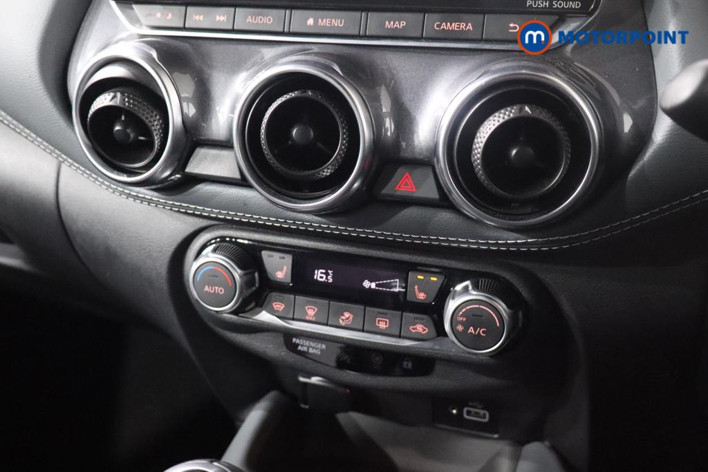 Nissan Juke Tekna Manual Petrol SUV - Stock Number (1599110) - 4th supplementary image