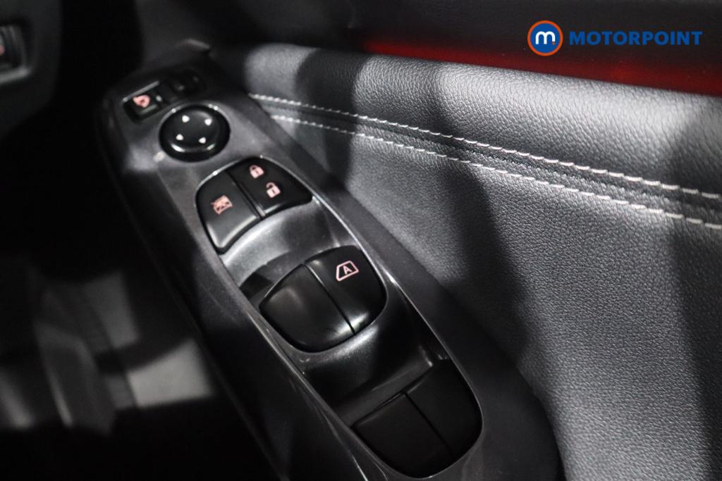 Nissan Juke Tekna Manual Petrol SUV - Stock Number (1599110) - 10th supplementary image