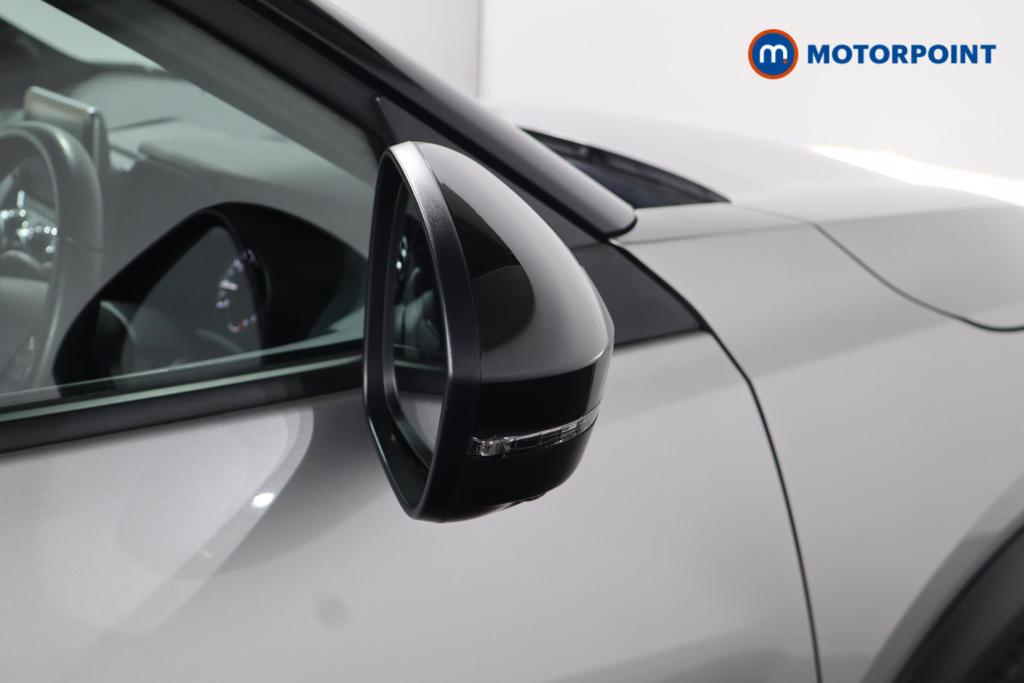 Nissan Juke Tekna Manual Petrol SUV - Stock Number (1599110) - 14th supplementary image