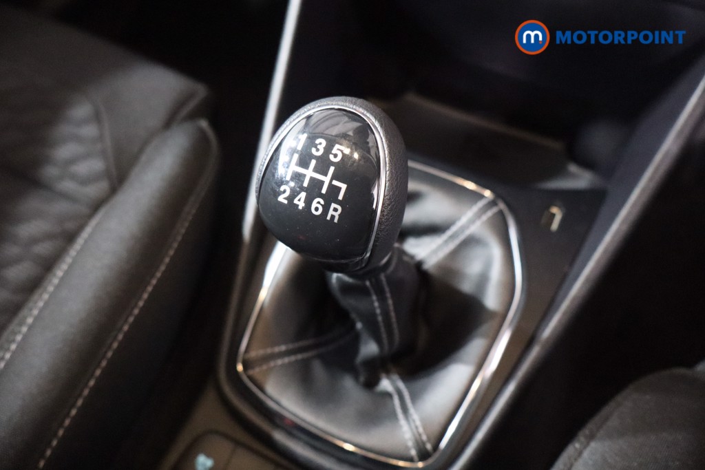 Ford Fiesta Titanium Manual Petrol Hatchback - Stock Number (1599375) - 14th supplementary image