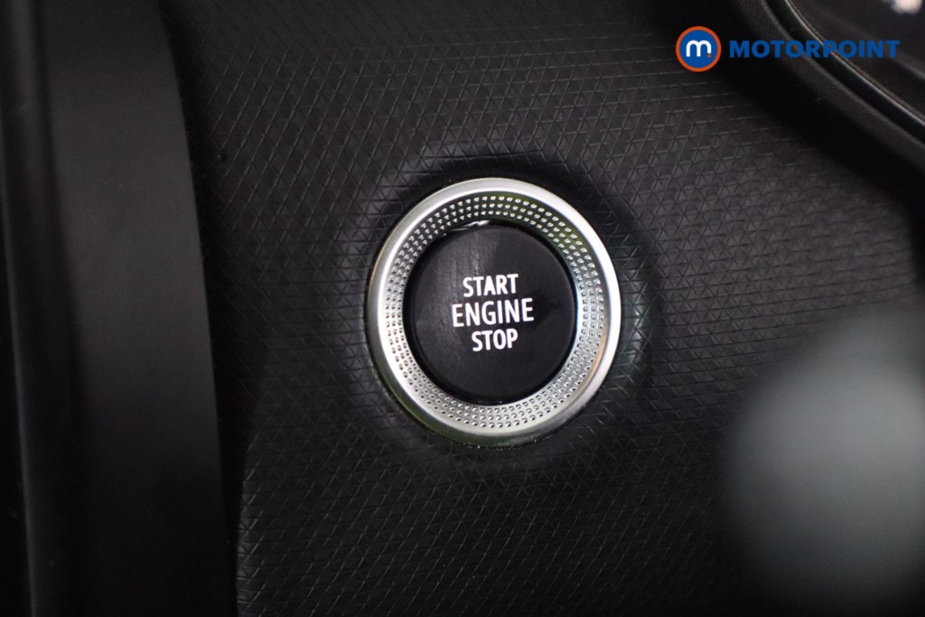 Renault Clio Evolution Manual Petrol Hatchback - Stock Number (1590181) - 14th supplementary image