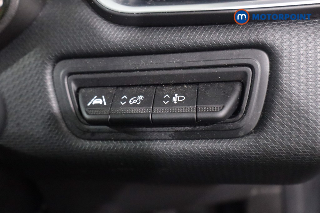 Renault Clio Evolution Manual Petrol Hatchback - Stock Number (1590181) - 19th supplementary image