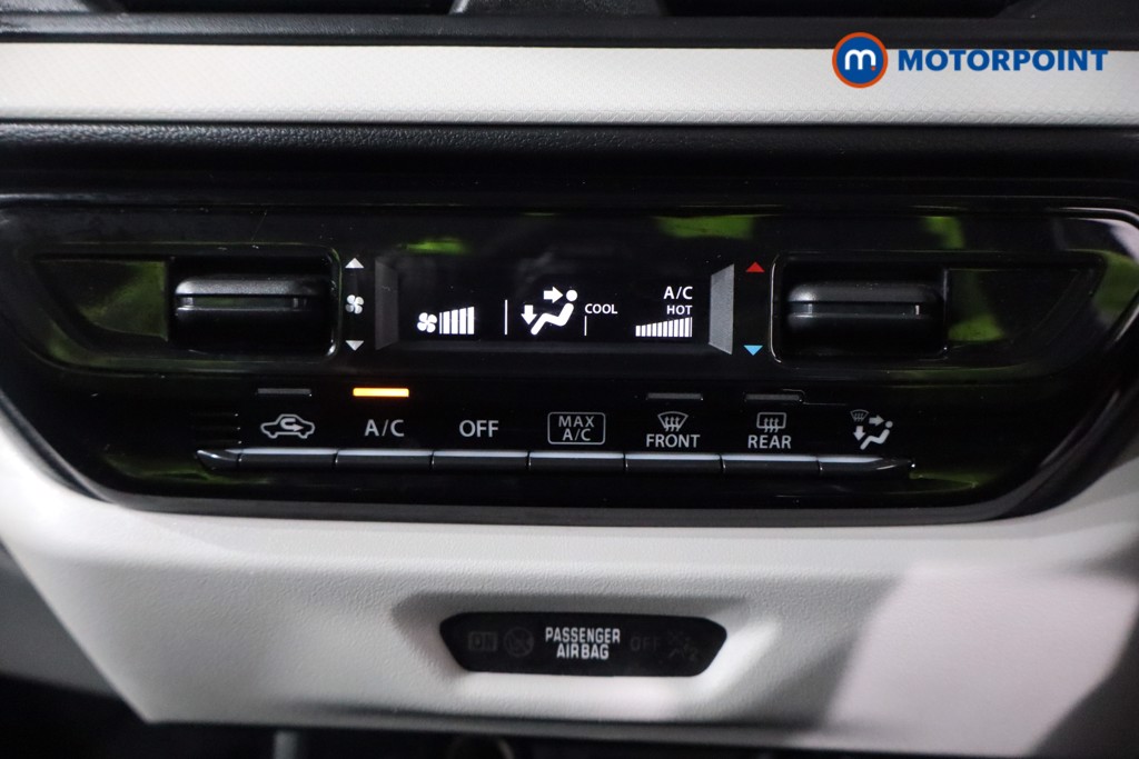 Suzuki Swift Motion Manual Petrol Hatchback - Stock Number (1591626) - 16th supplementary image