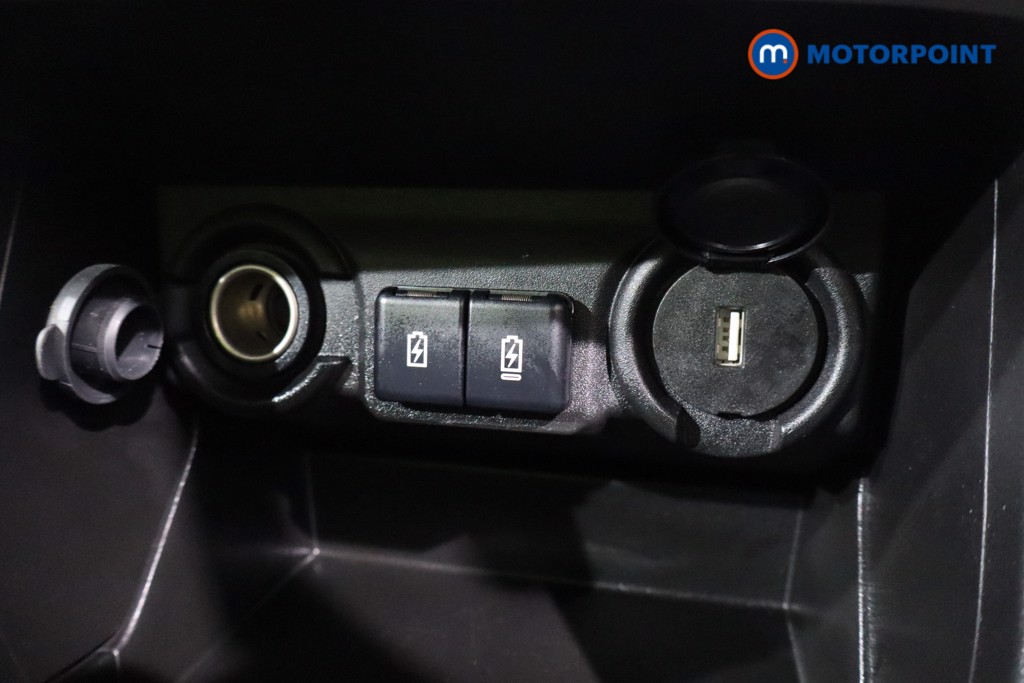 Suzuki Swift Motion Manual Petrol Hatchback - Stock Number (1591626) - 17th supplementary image