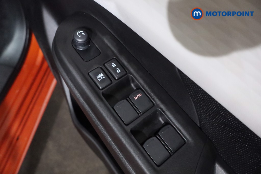 Suzuki Swift Motion Manual Petrol Hatchback - Stock Number (1591626) - 22nd supplementary image